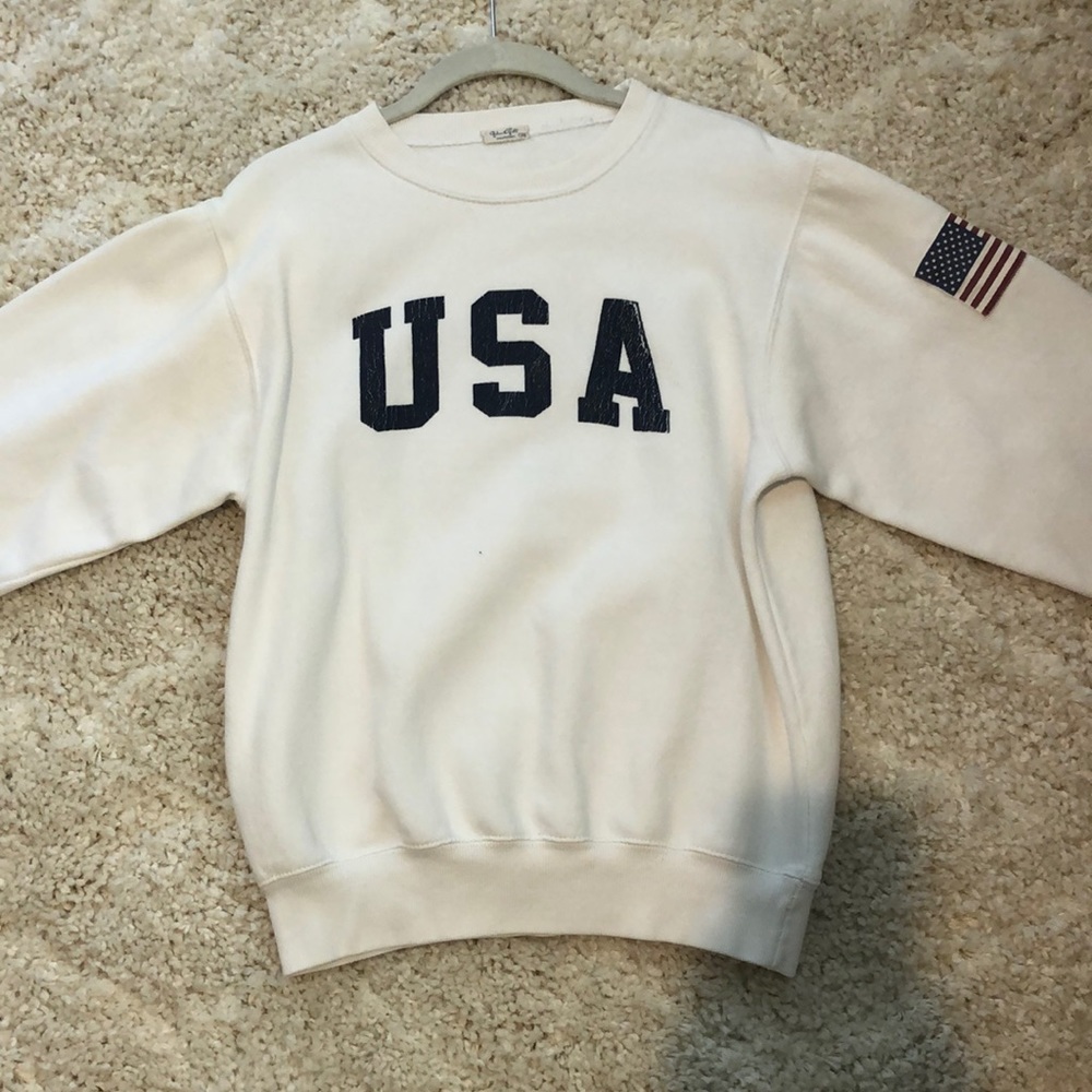 Brandy Melville USA Crewneck